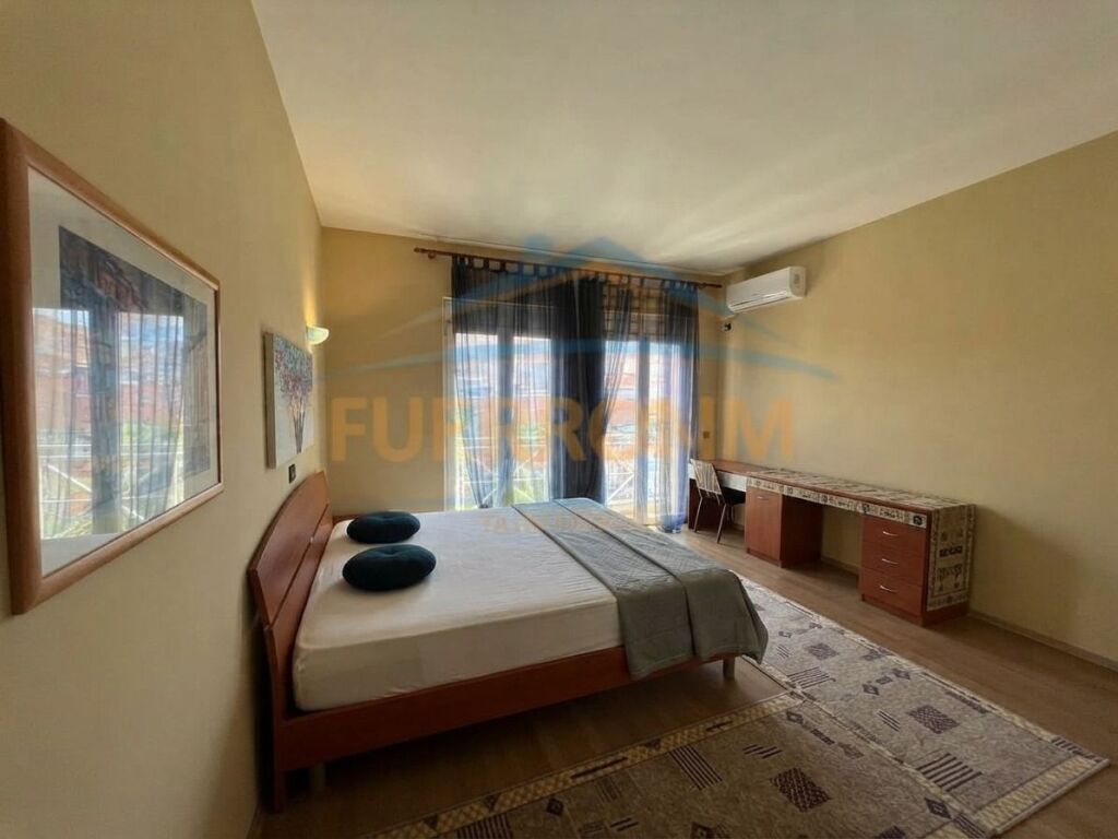 Affitto, Appartamento 1+1+2, Via delle Barricate