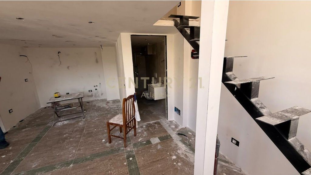 Shiten 3 Dublex në Zonën e Plazhit – 102 m² Total