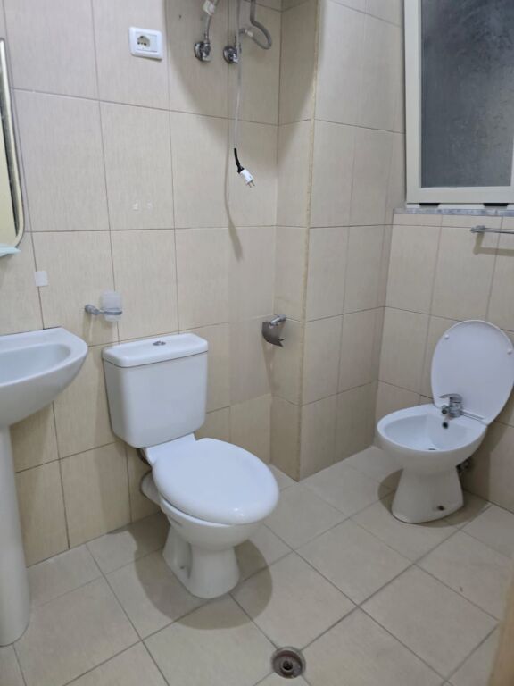 Shitet apartment 2+1+2 . Misto Mame