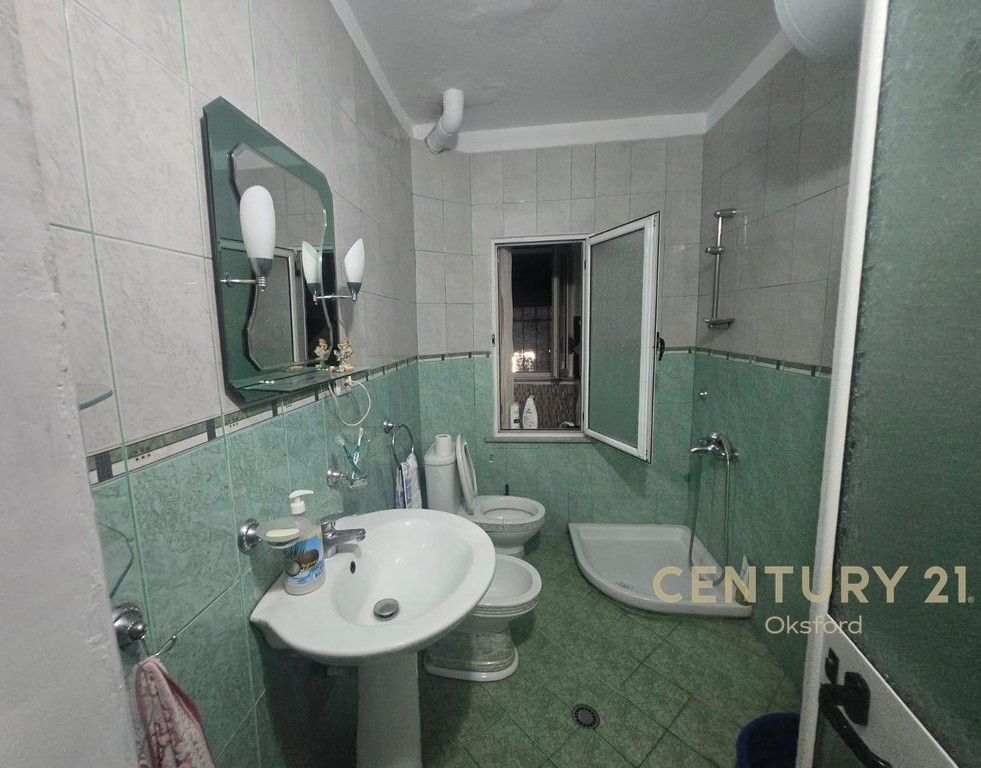 🏠 APPARTAMENTO 2+1 IN AFFITTO – XHAMLLIK | 60.000 LEK/MESI