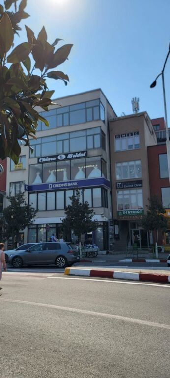 OFFICE SPACE FOR RENT – KAMËZ