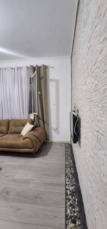 Apartament 2+1 me qira tek Globe Rrg e Kavajes