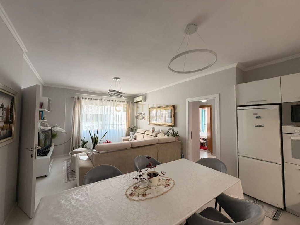 Apartment 3+1+3 for sale in the Astir area