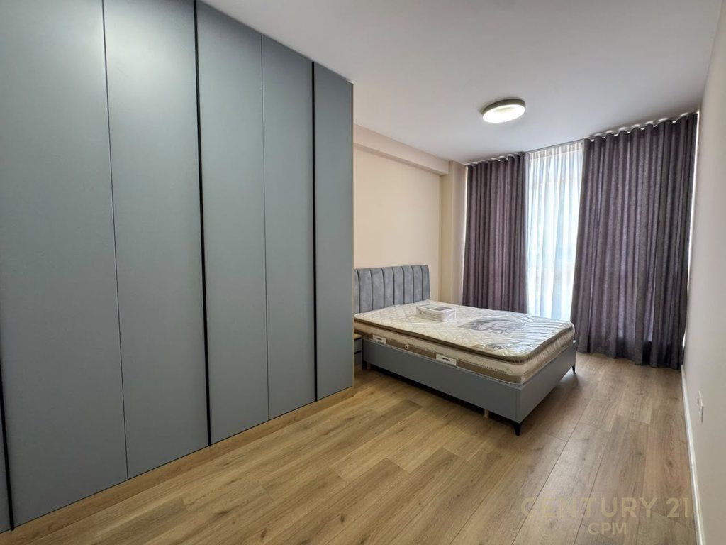 Super Apartment 2+1+2+ parking space for rent at New Boulevard, Tirana! /Month 90,000 Lek /Month