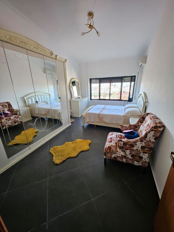 Apartment 2+1 Kodra e Diellit (Bill klinton )