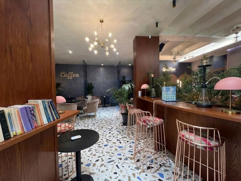 Affitto, Bar Lounge, Liceo "Ismail Qemali", Tirana