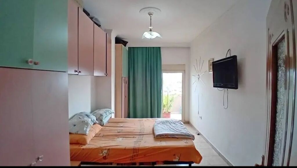 APARTAMENT ME QIRA 2+1 - KINOSTUDIO PRANE UET, TIRANE