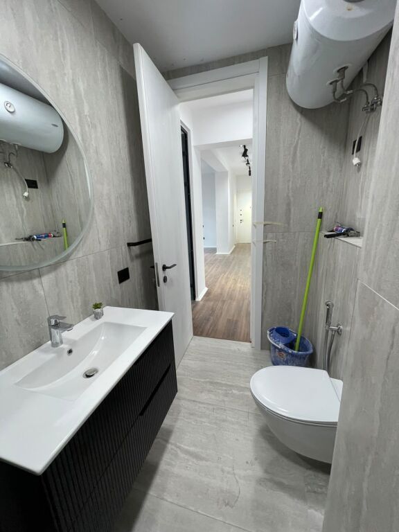🏢 FOR RENT | OFFICE 2+1 – NEAR SQUARE 21
