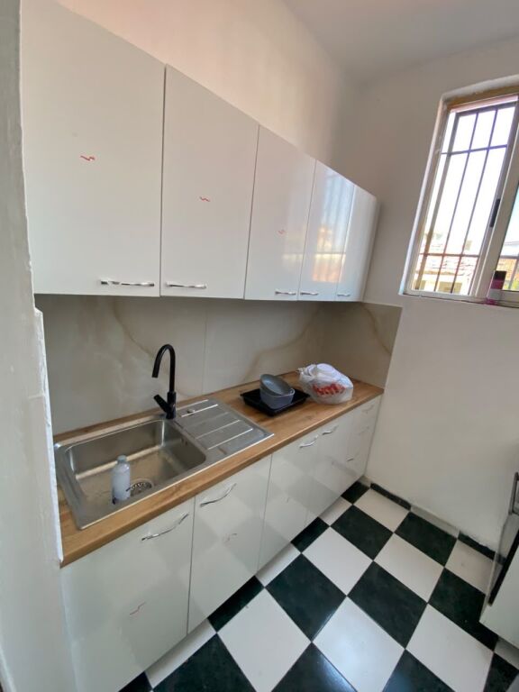 Casa in affitto vicino a UET 35000 lek