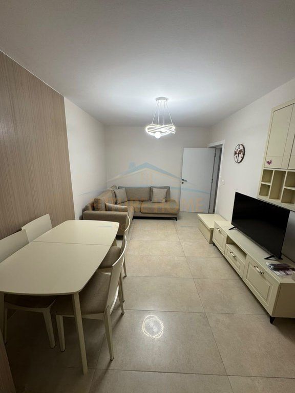Shitet, Apartament 1+1, Selvia, Tirane