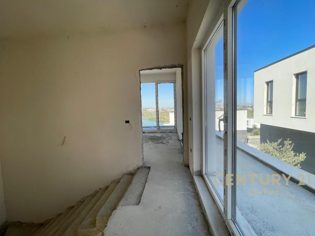 VILLE IN VENDITA AL LAGO DI FARKE 540.000 €