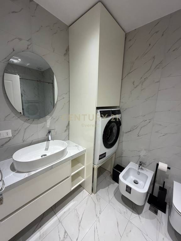 DRY LAKE, WE RENT APARTMENT 1+1 900 € /Month