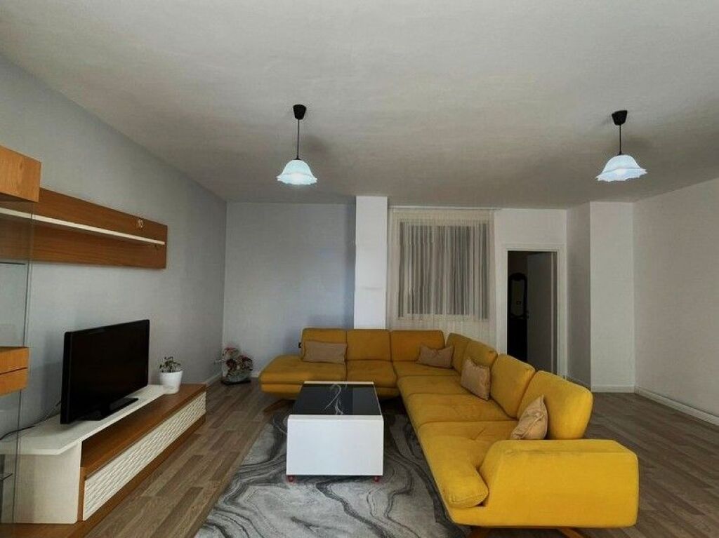 🏡 **AFFITTASI – APPARTAMENTO 1+1, DI FRONTE AL FORNO “EUROPA”!**