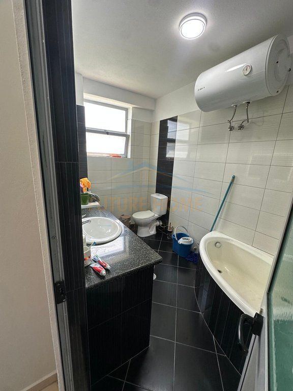 Qera, Apartament 2+1,Shkallnur, Durres