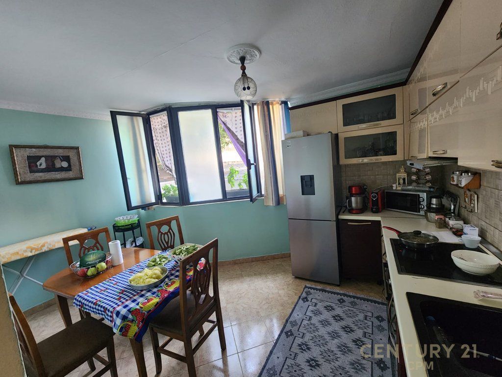 Apartament 1+1 me qira stadiumi Dinamo, Tiranë