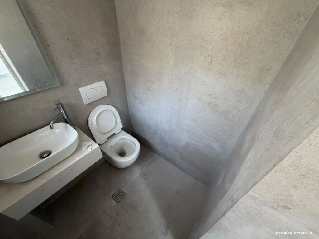 Dyqan Me Qera Tek Rruga E Durresit (ID BD21944) Tirane