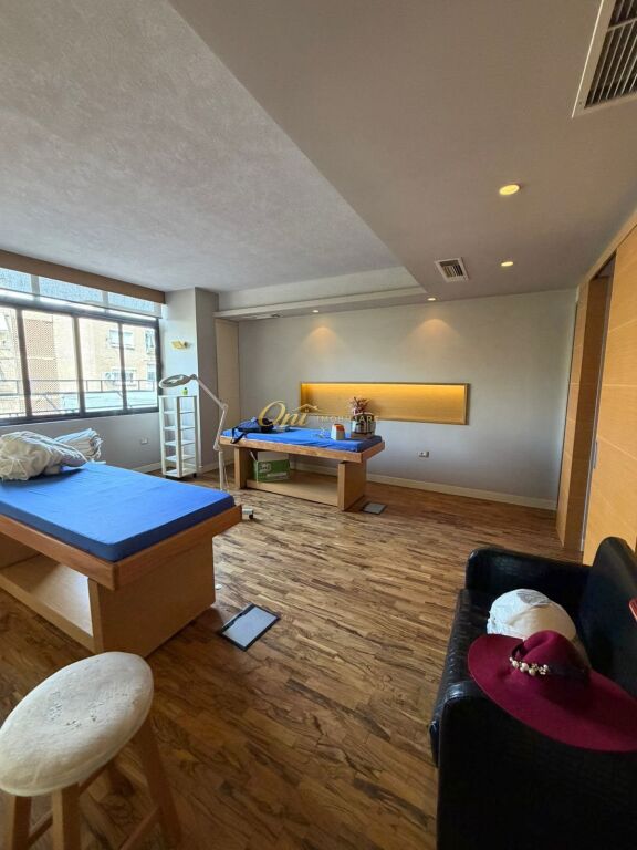 VIA FERIT XHAJKO, CLINICA ESTETICA E CENTRO MASSAGGI IN AFFITTO