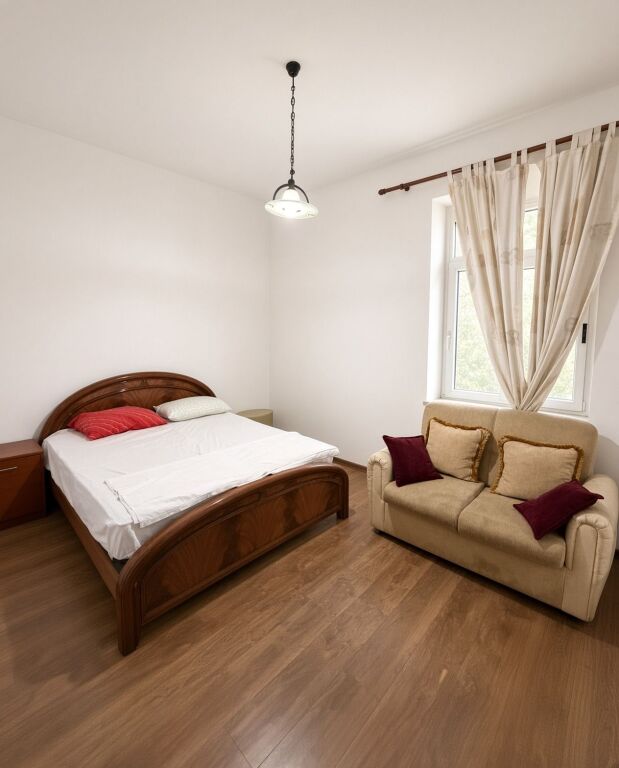 Jepet me Qira Ap 2+1 55.000ALL/muaj prane Stadiumit Dinamo