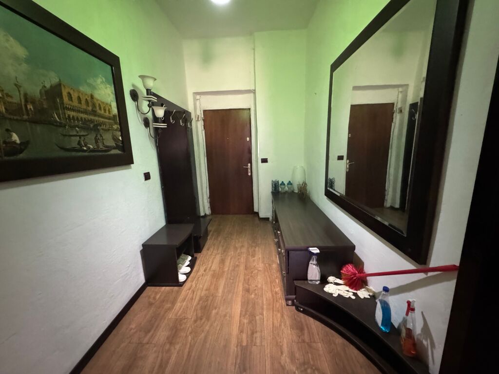 Apartament 2+1 me qira pranë Stadiumit Dinamo
