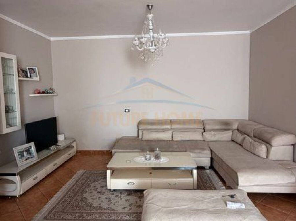 Qera, Apartament 2+1+2 Qender, Durres