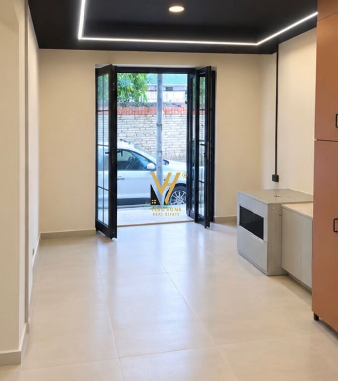 LOCALE COMMERCIALE 86 M2 IN AFFITTO A VASIL SHANTO 100.000 LEKE