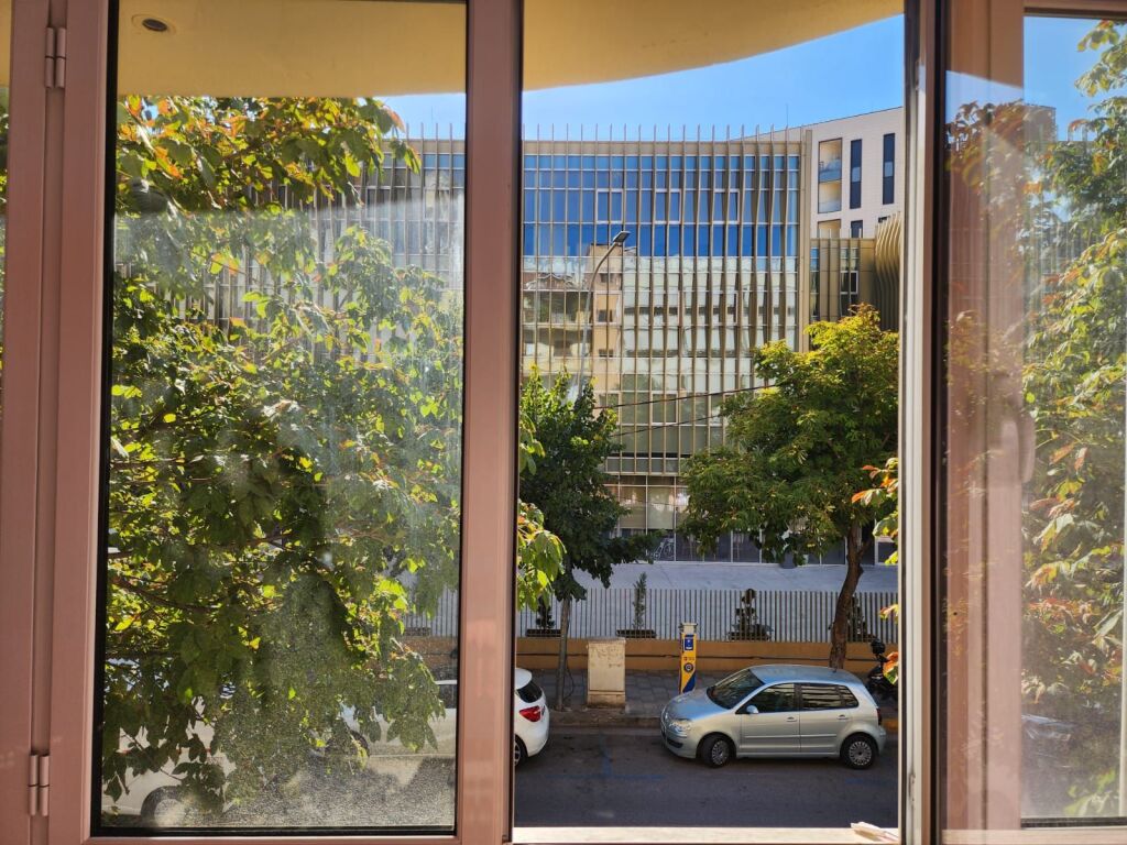 BUSINESS PREMISES FOR RENT