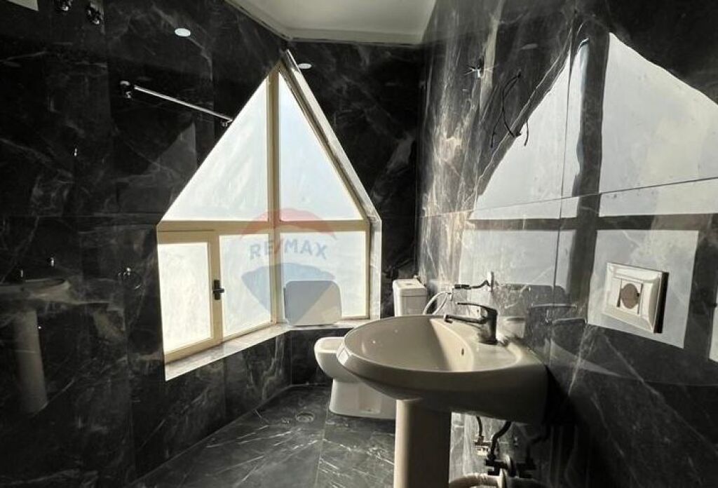 Hotel - In Vendita - Residenza Tulipan, Tirana !! ID: 530281030-2335