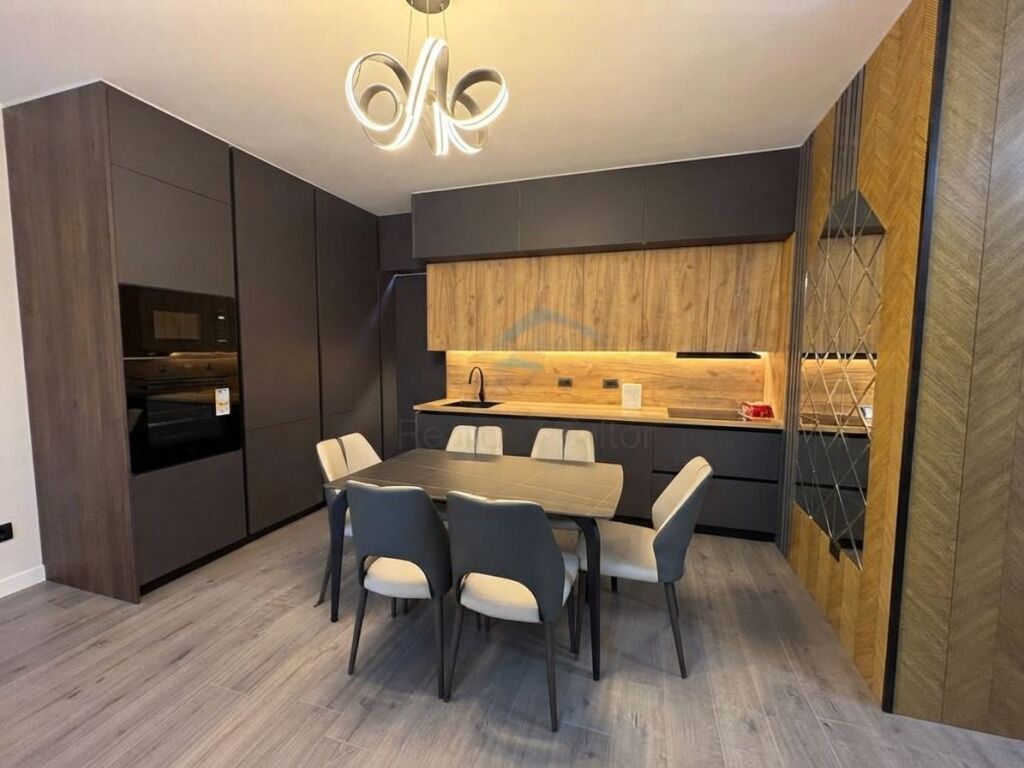 Rent, Apartment 2+1+2, Elbasanit Street