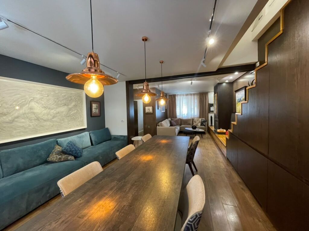 Apartament Dublex 2+1 per qira tek 21-Dhjetori.