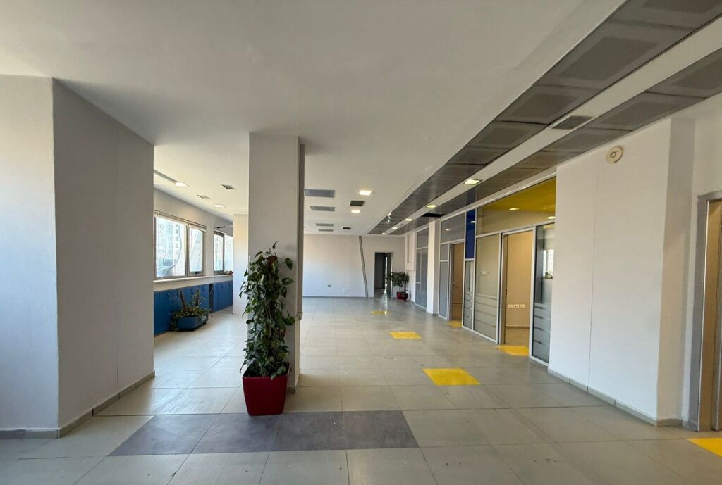 Rent | Ambjent Biznesi | Rruga e Kavajës | 16000 €/month