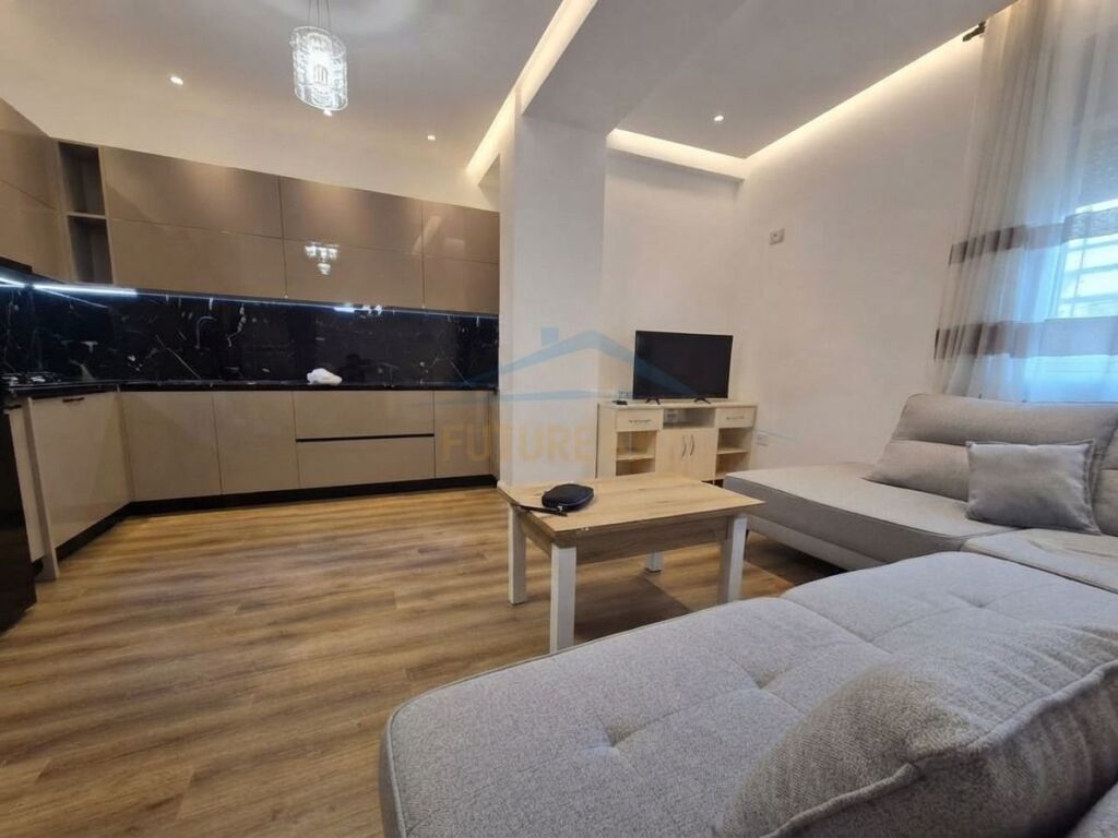 Qera , Apartament 2+1 , Selite , Tirane