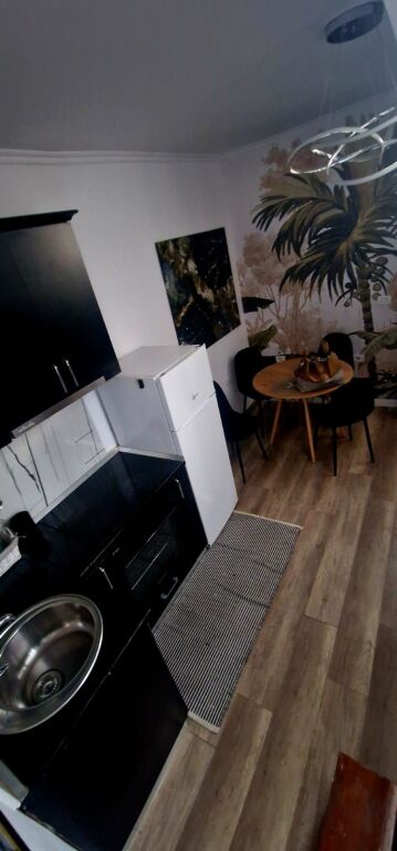 Duplex per qera te rruga e Barrikadave