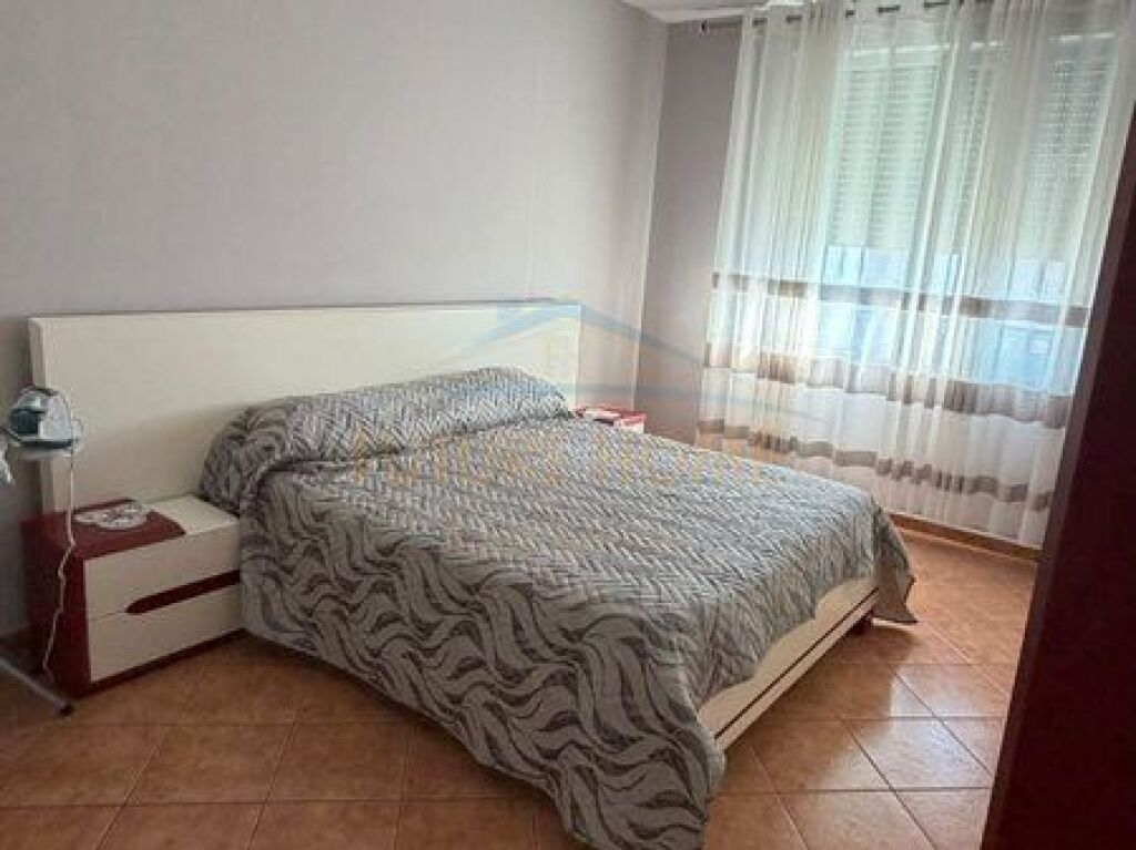 Qera, Apartament 2+1+2 Qender, Durres