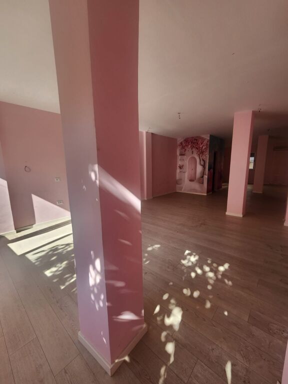 BUSINESS PREMISES FOR RENT