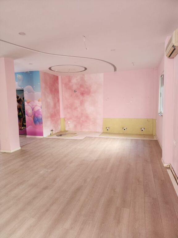 BUSINESS PREMISES FOR RENT