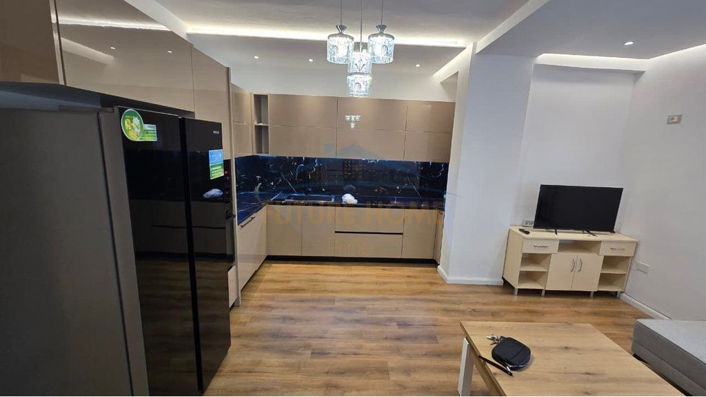 Qera , Apartament 2+1 , Selite , Tirane