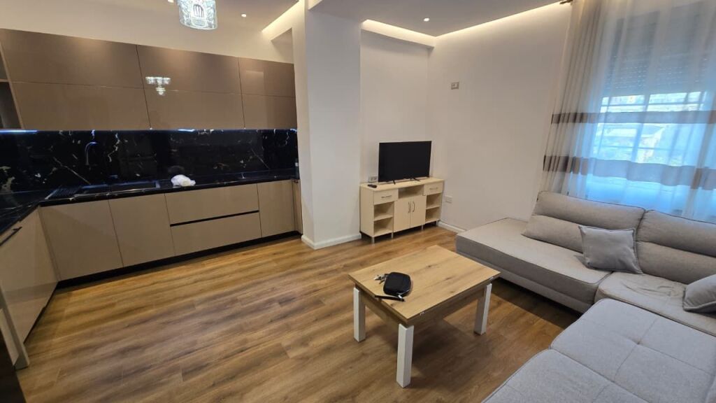 Qera , Apartament 2+1 , Selite , Tirane