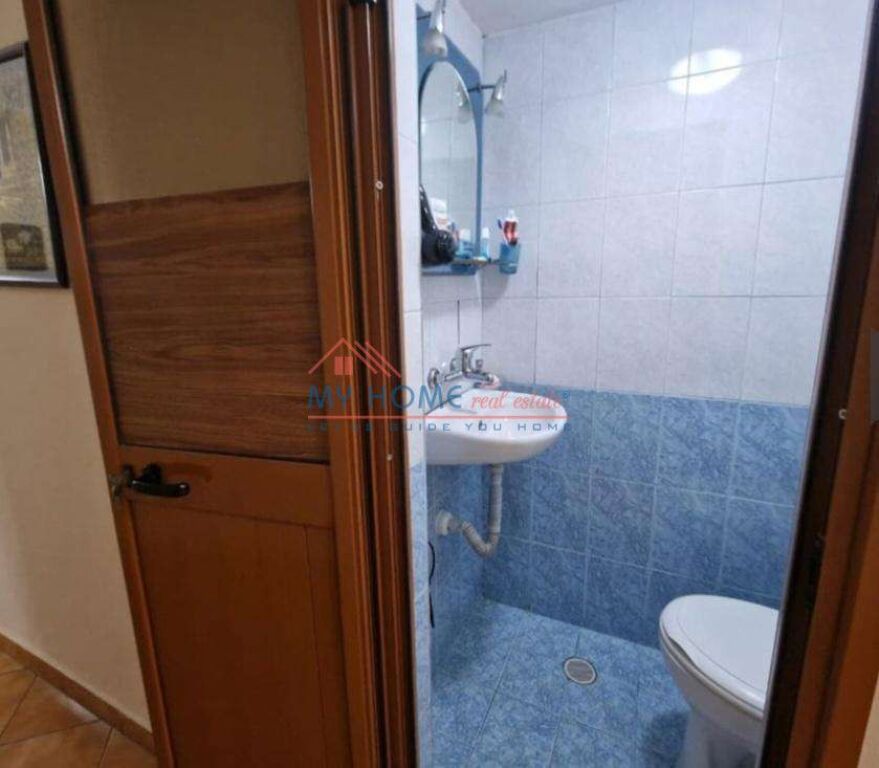 Apartament 2+1 me Qira tek Shallvaret Tirane