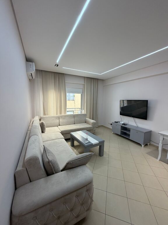 Apartament me qera 2+2+1 ne Sarande
