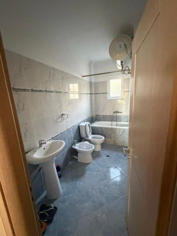Apartament me qera 2+2+1 ne sarande