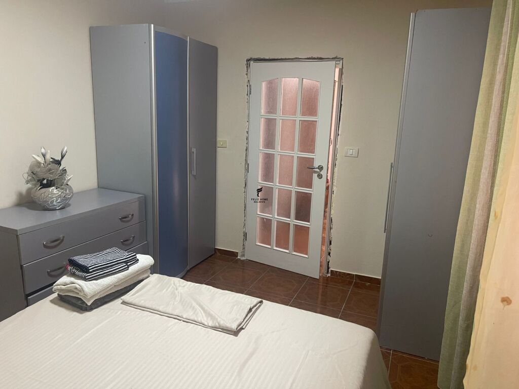 APARTAMENT ME QERA 2+1 LAPRAKE 50.000 LEKE FH-92431