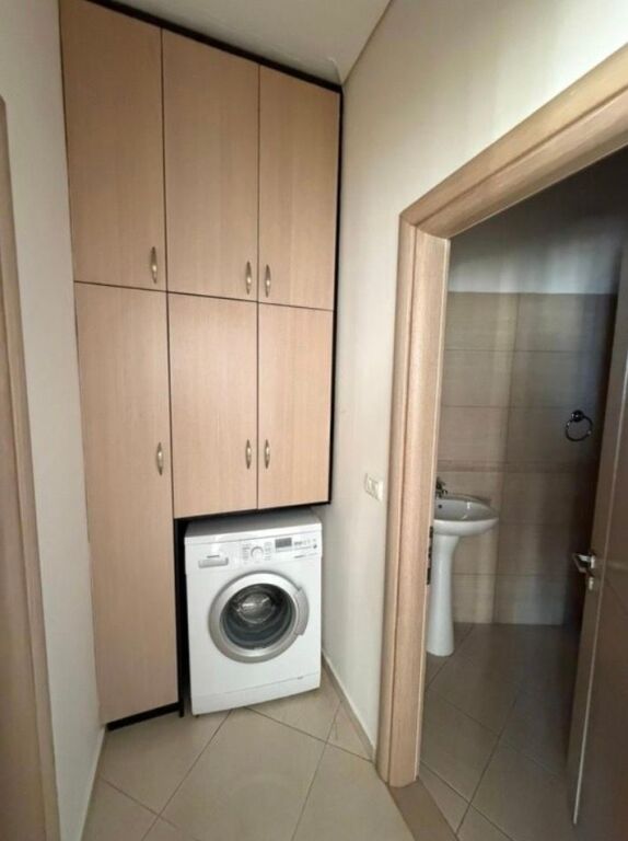 Apartament me qera 2+2+1 ne sarande
