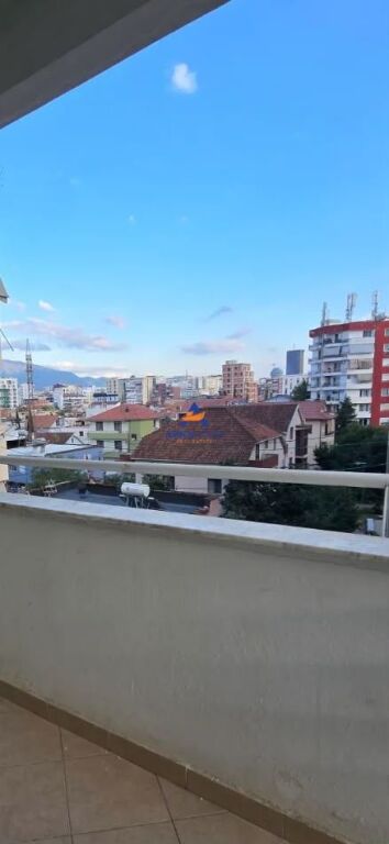 AFFITTASI APPARTAMENTO 3+1+BALCONE " DON BOSCO " 750 EURO