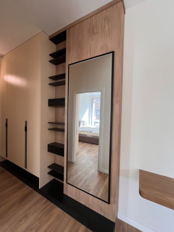 ME QERA:2+1+2wc📍Bulevardi i Ri (Quartum Residence - Perballe SPAK) - 90,000 Leke/Muaj || Pallat V.2026 - Or: JUG🌞 - SP.120m² | E Investuar ne detaje