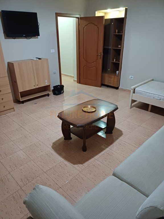 Shitet Apartament 2+1, Sheshi Uillson