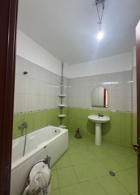 Apartament me qera 1+1 - 📍Jordan Misja ,prane kompleksit Gener 2- 450 mije leke