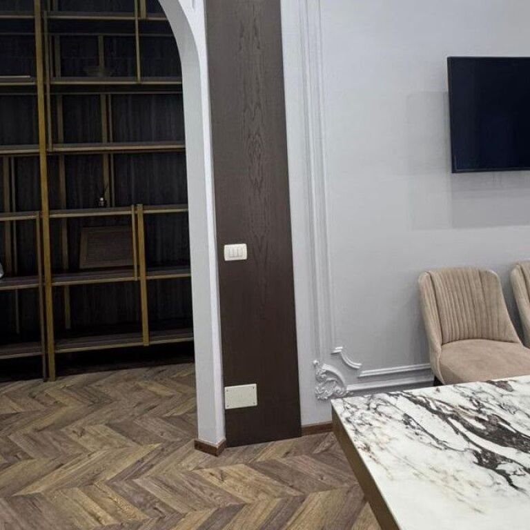 🏢 OFFICE FOR RENT – GOLDEN PARK 3 | NEAR KAVAJË ROAD