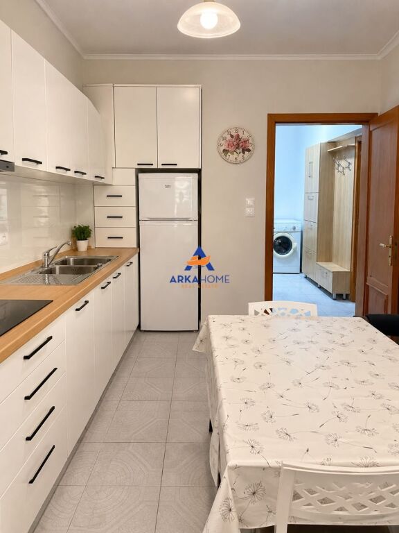 JEPET APARTAMENT 1+1 ME QERA "BLLOK " 57.000 LEKE