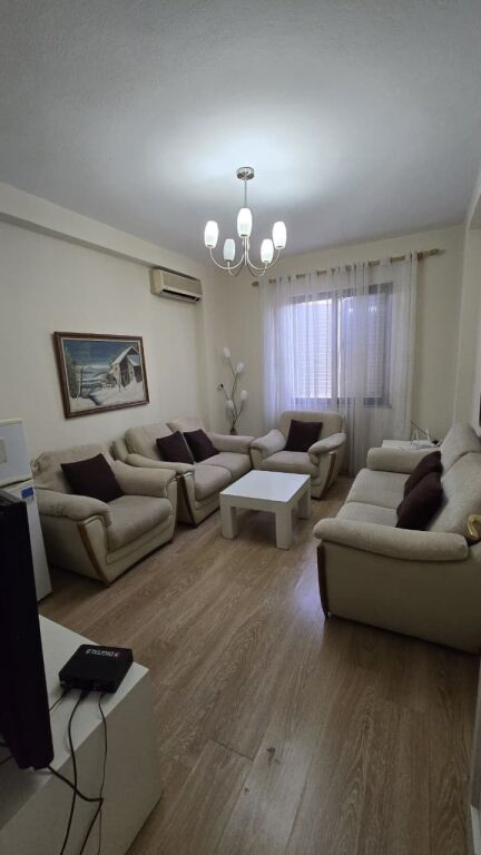 Apartament me qera 2+1 perballe Tajvanit  id 5533