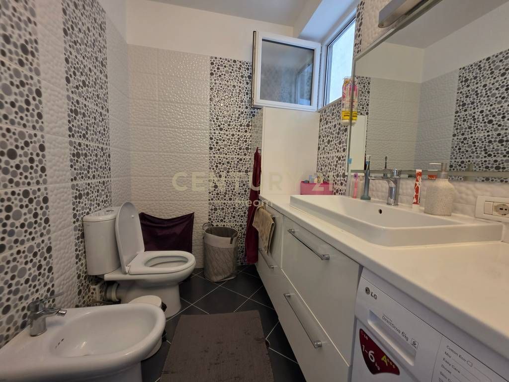 Apartament 2+1+2📍 Liqeni i thatë